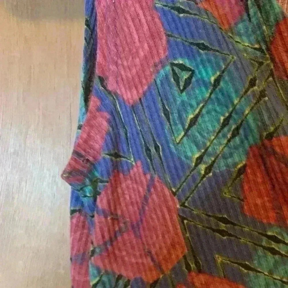 Lularoe Women’s Size  XS Sleevless Open Front Floral Print Vest - Picture 5 of 16